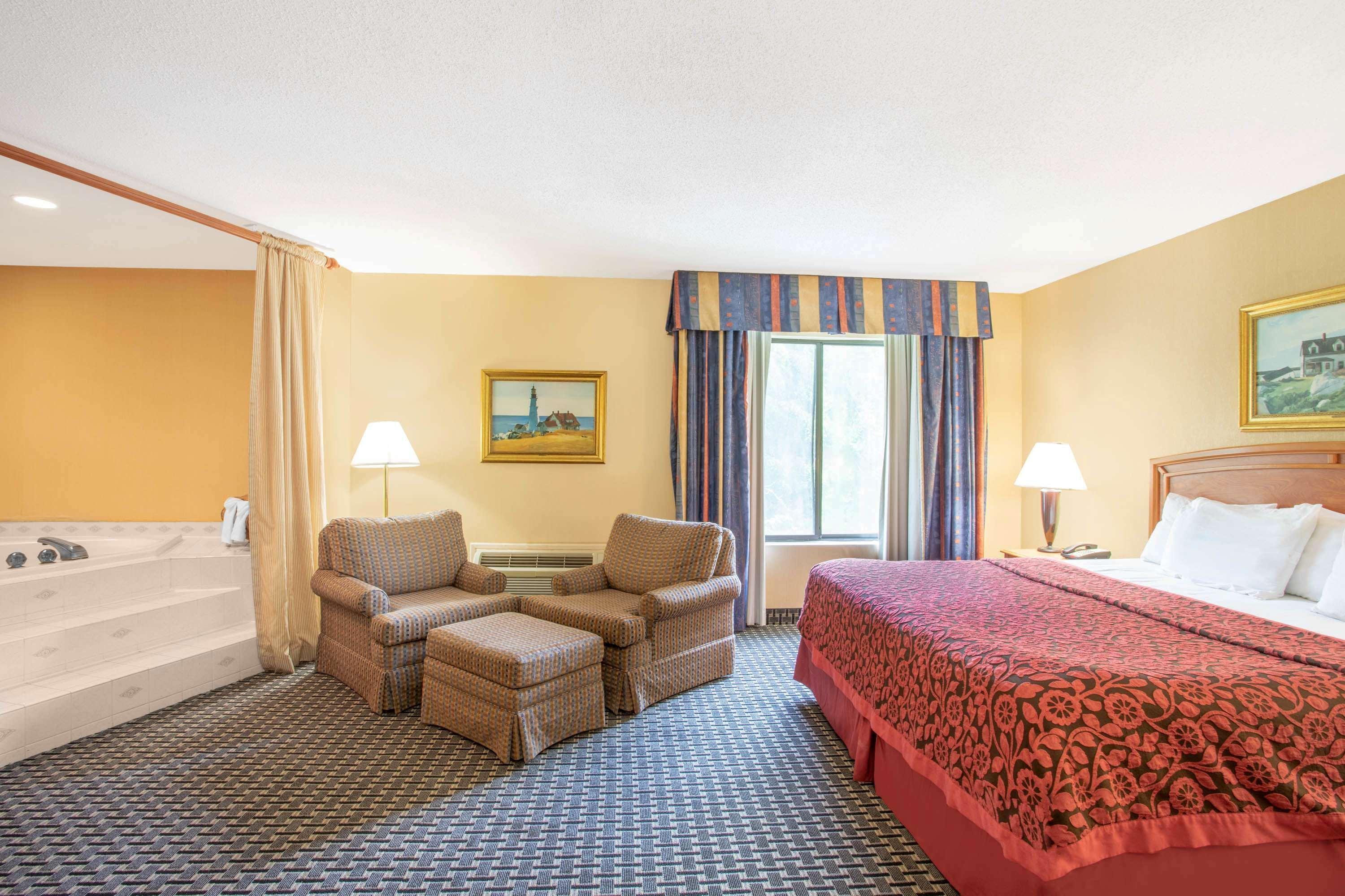 Spark By Hilton Mystic Groton Exterior foto